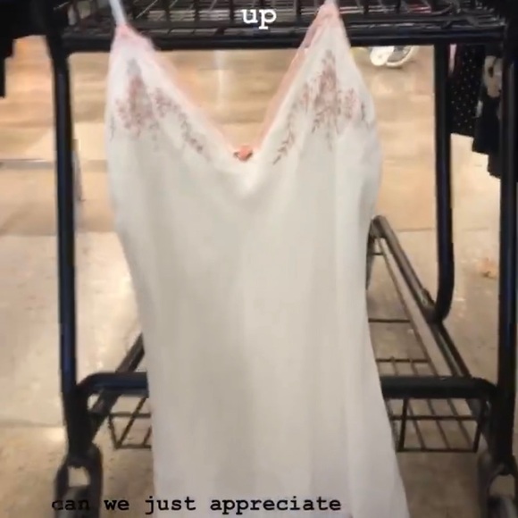 does anyone have this dress or a dress similar?? - Picture 1 of 1